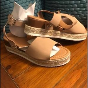 Women's platform espadrille sandals